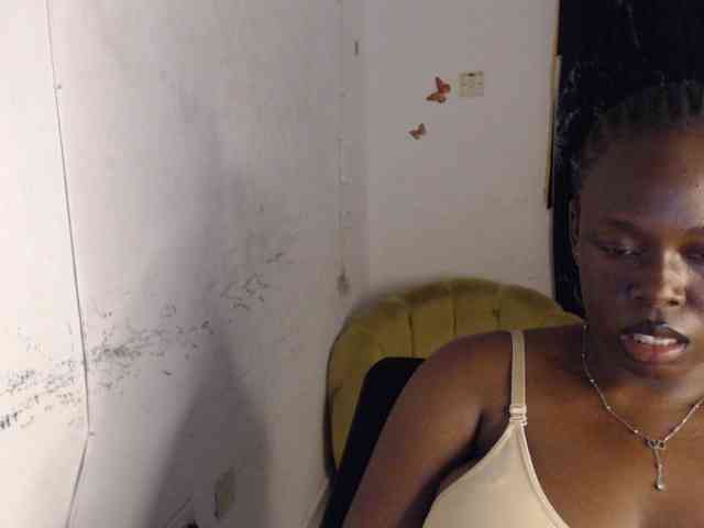 Eboni-hotboobs