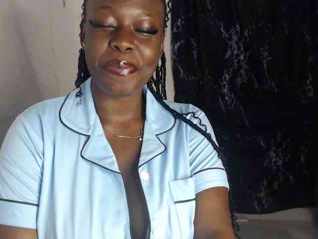 Eboni-hotboobs Eboni-hotboobs