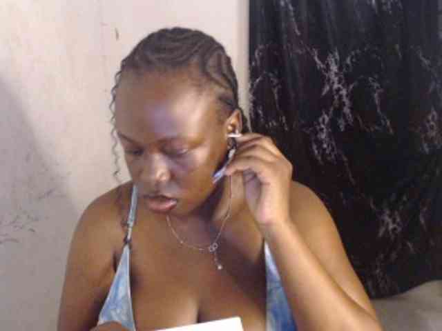 Eboni-hotboobs webcam
