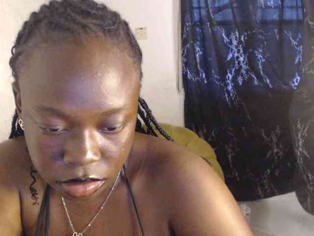 Eboni-hotboobs's Sexcam