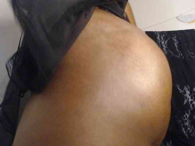 Eboni-hotboobs