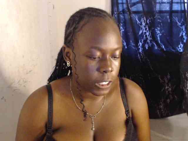 Eboni-hotboobs