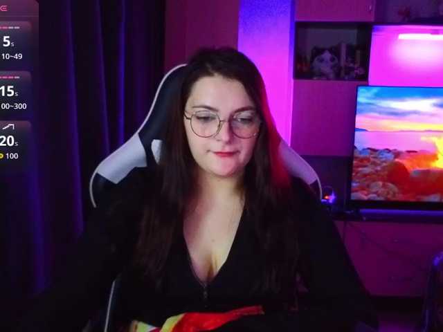KatieMuse63 live cam preview