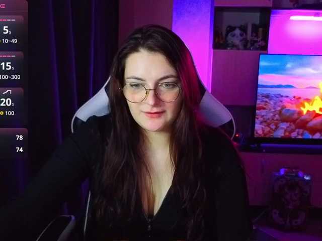 KatieMuse63 live cam on BongaCams