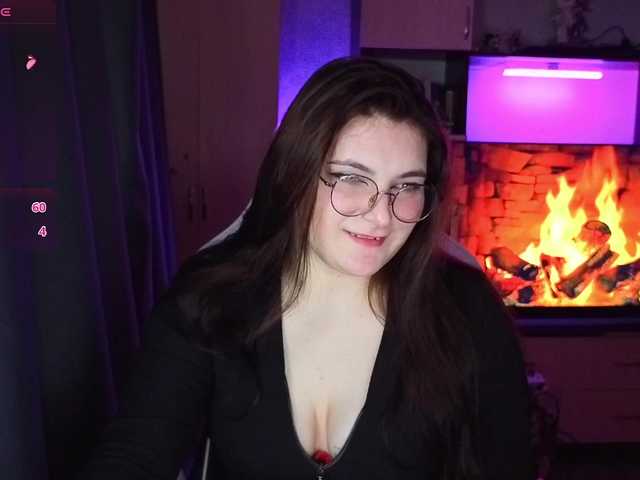 KatieMuse63 live cam on BongaCams