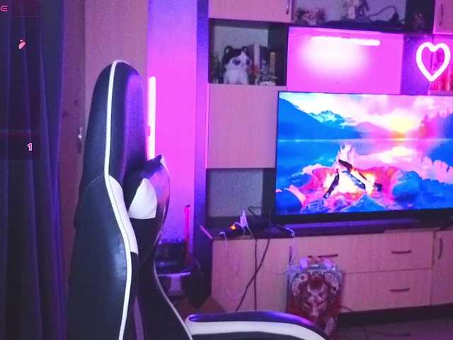 KatieMuse63 live cam on BongaCams