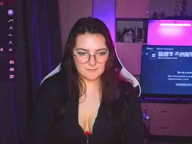 KatieMuse63 webcam