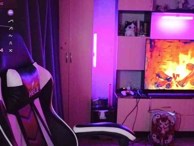 KatieMuse63's webcam live show