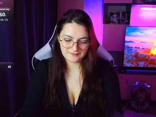 KatieMuse63 webcam