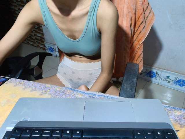 Yeasty1men live cam on BongaCams