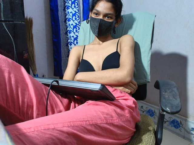 Yeasty1men live cam on BongaCams