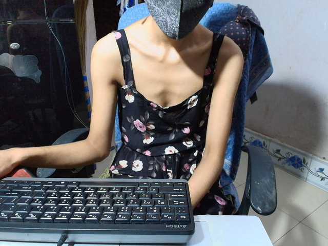 yeasty1men — live female cam