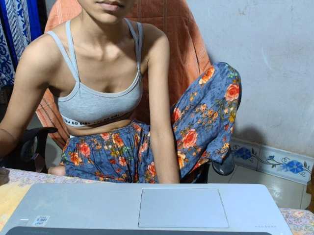 Yeasty1men live cam on BongaCams
