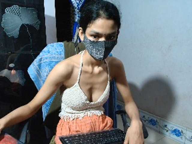 Yeasty1men live cam on BongaCams