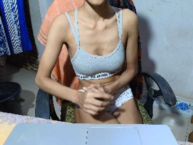 Yeasty1men live cam on BongaCams
