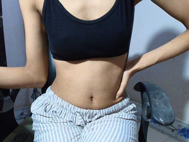Yeasty1men live cam on BongaCams