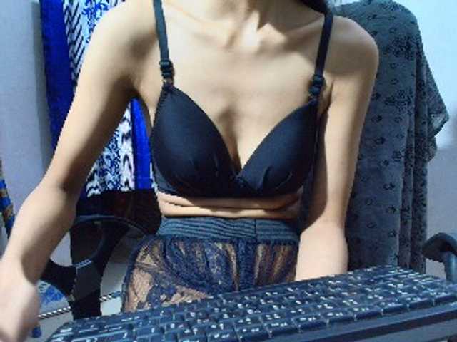 Yeasty1men live cam on BongaCams