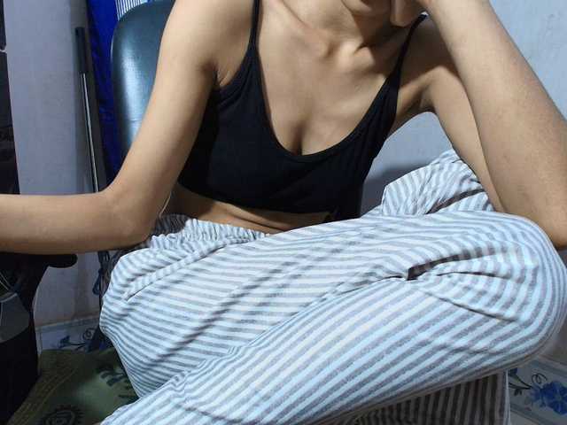 Yeasty1men live cam on BongaCams