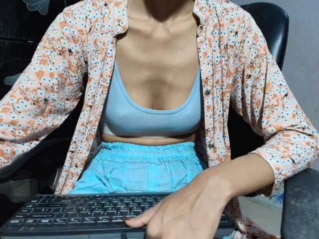 Yeasty1men live cam on BongaCams