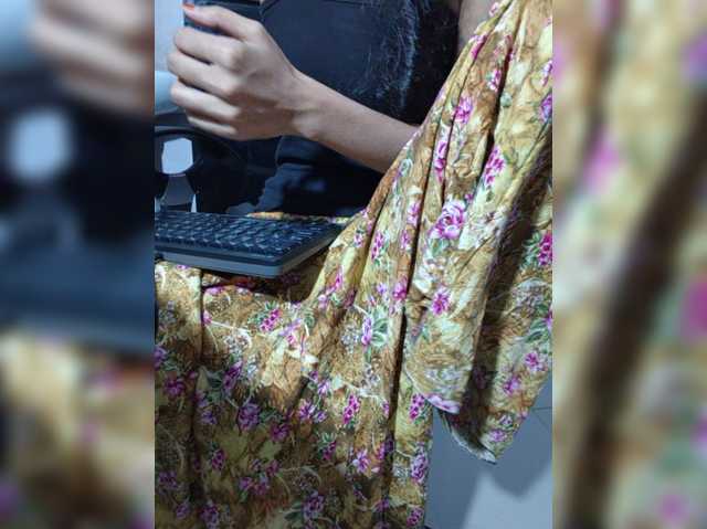 Yeasty1men live cam on BongaCams