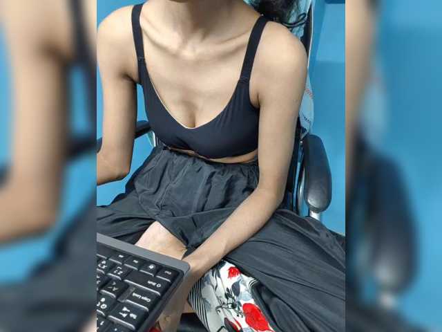 Yeasty1men, en vivo ahora en BongaCams