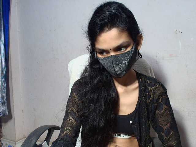 Yeasty1men live cam on BongaCams