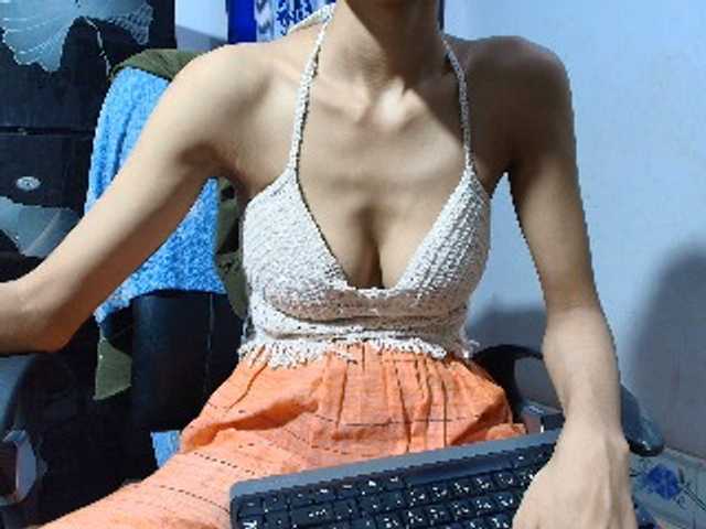 Yeasty1men live cam on BongaCams