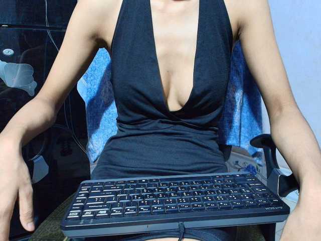 Yeasty1men live cam on BongaCams