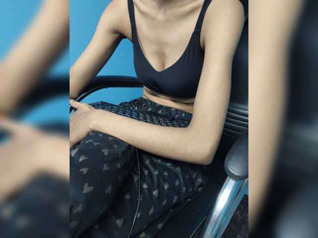 Yeasty1men live cam on BongaCams