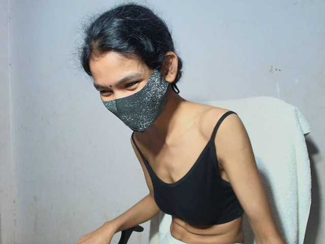 Yeasty1men live cam on BongaCams