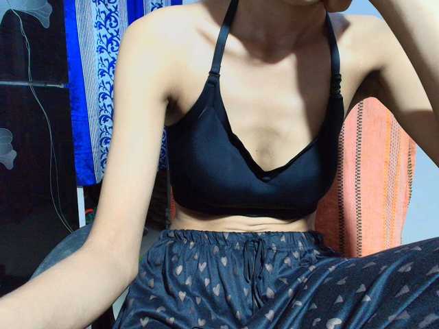 Yeasty1men live cam on BongaCams