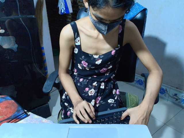 yeasty1men — live female cam