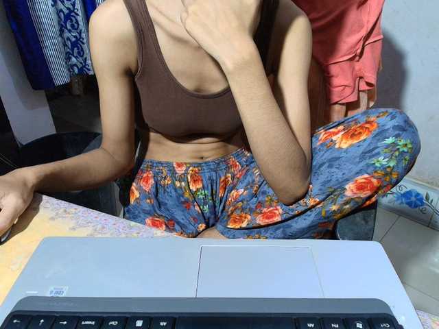 Yeasty1men live cam on BongaCams