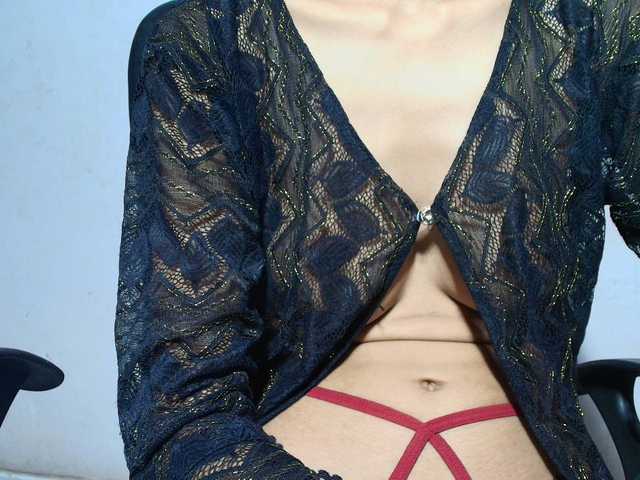 Yeasty1men live cam on BongaCams