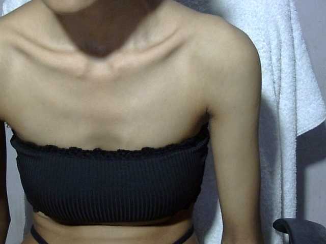 Yeasty1men live cam on BongaCams