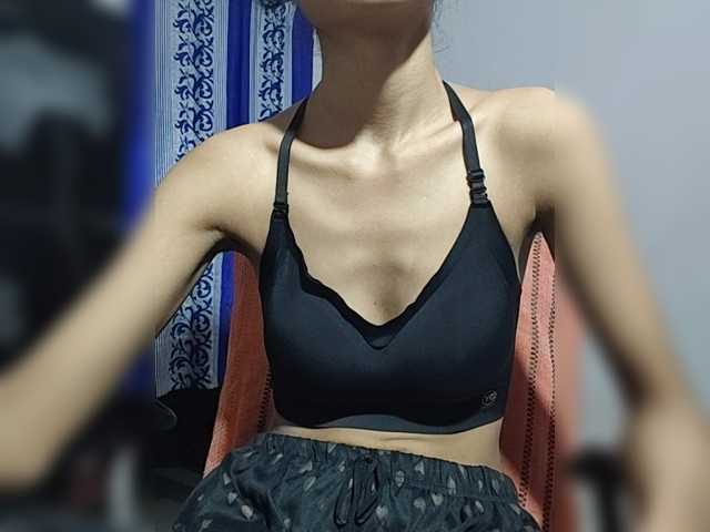 Yeasty1men live cam on BongaCams
