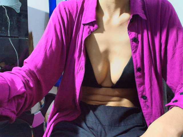 Yeasty1men live cam on BongaCams