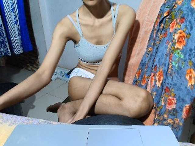 Yeasty1men live cam on BongaCams