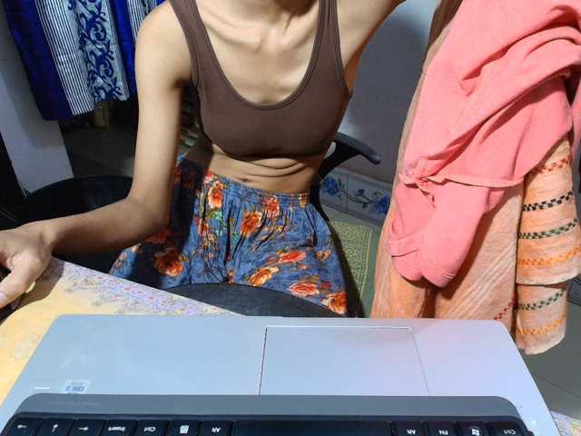 Yeasty1men live cam on BongaCams
