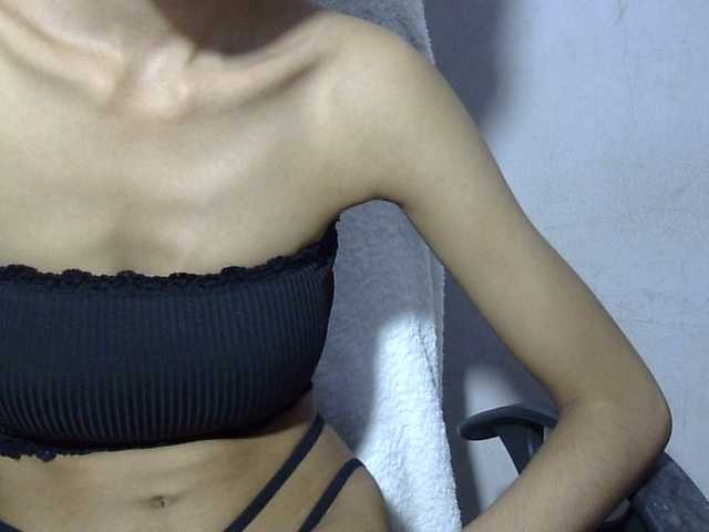 Yeasty1men live cam on BongaCams