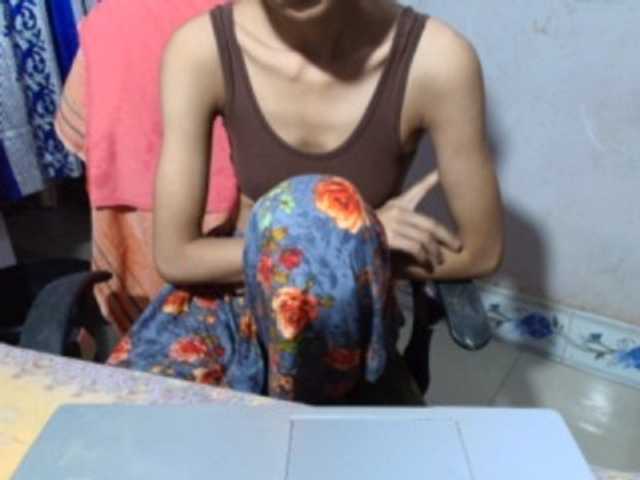 Yeasty1men live cam on BongaCams