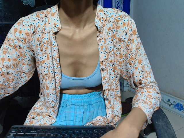 Yeasty1men live cam on BongaCams
