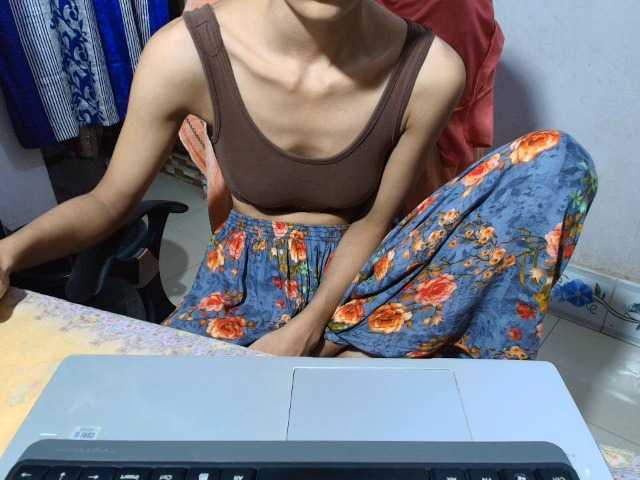 Yeasty1men live cam on BongaCams