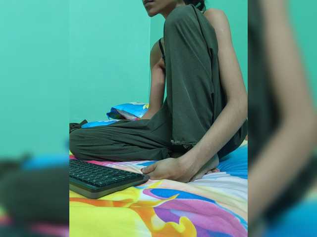 Yeasty1men live cam on BongaCams
