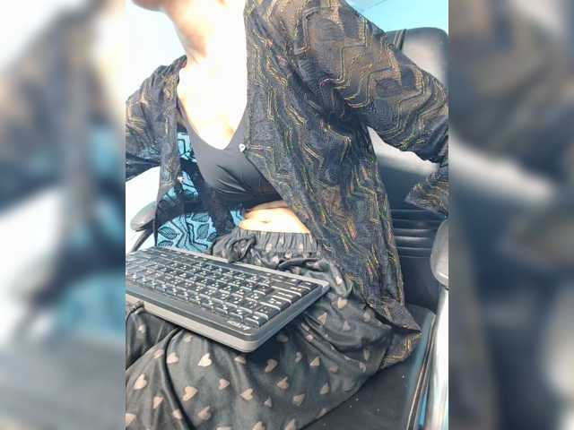 Yeasty1men live cam on BongaCams