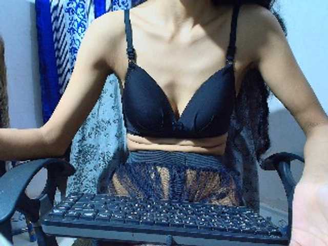 Yeasty1men live cam on BongaCams