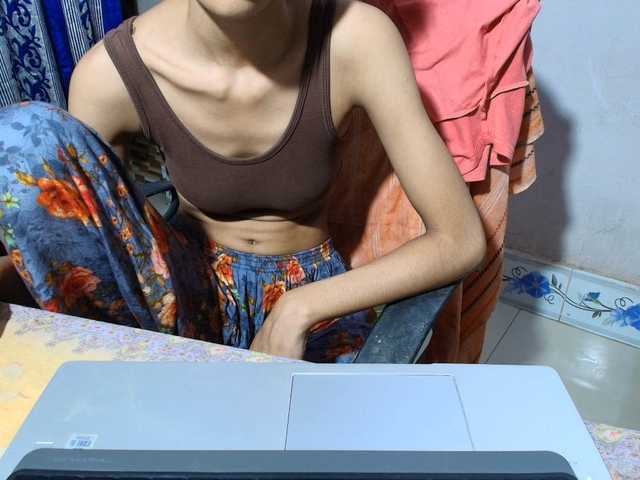 Yeasty1men live cam on BongaCams
