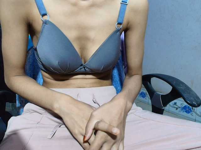 Yeasty1men live cam on BongaCams