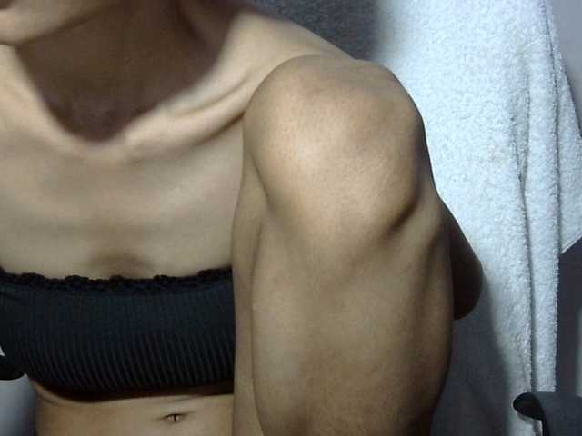Yeasty1men live cam on BongaCams
