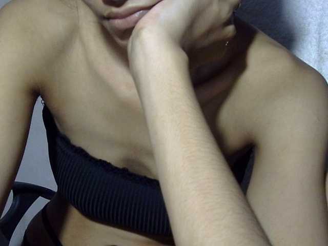 Yeasty1men live cam on BongaCams